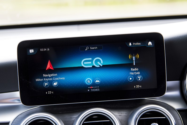 New 2021 Mercedes-Benz GLC 300 de 4MATIC review