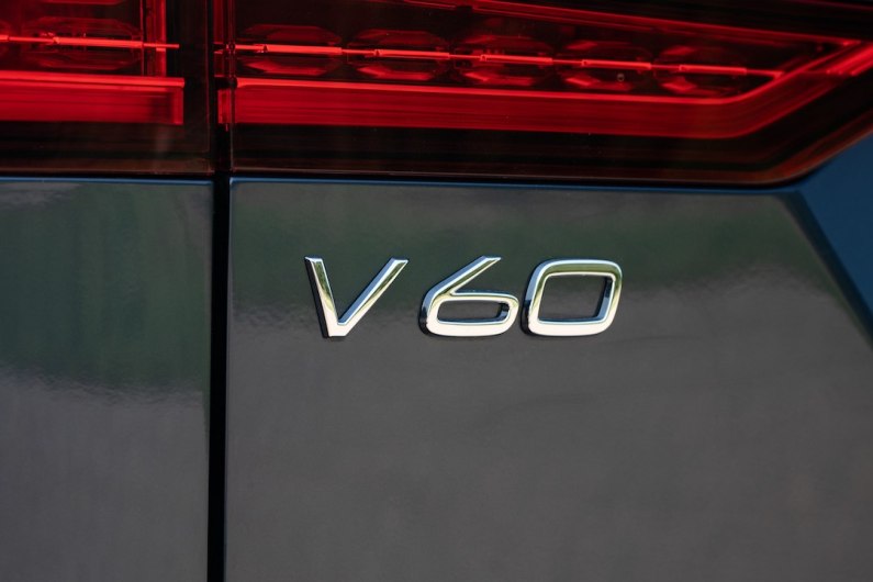 Volvo V60 Recharge Plug-In Hybrid T6: mid-size premium estate gets plug-in makeover