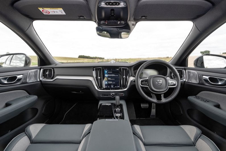 Volvo V60 Recharge Plug-In Hybrid T6: mid-size premium estate gets plug-in makeover