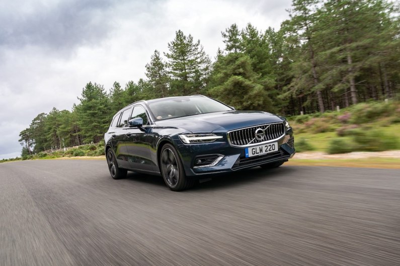 Volvo V60 Recharge Plug-In Hybrid T6: mid-size premium estate gets plug-in makeover