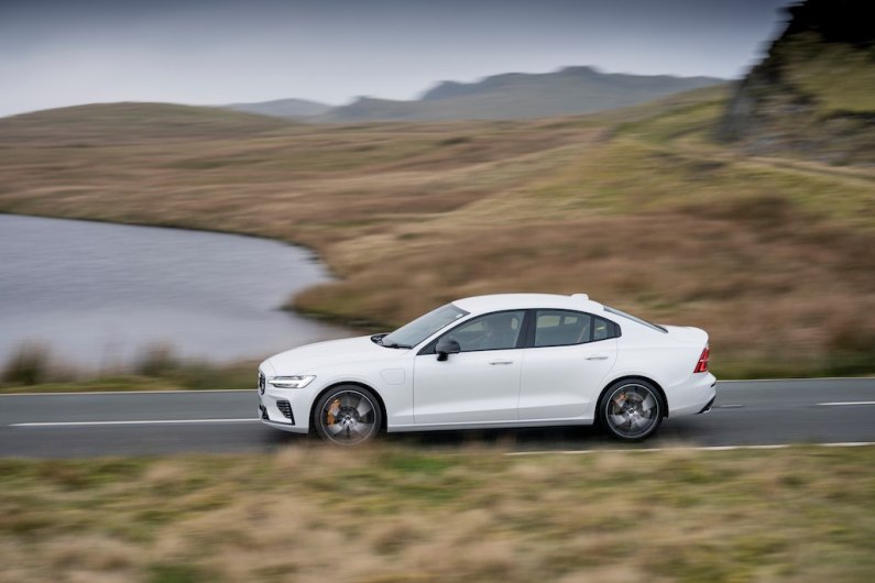 New 2021 Volvo S60 review
