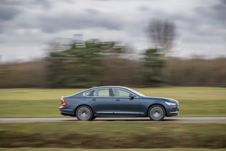 New 2021 Volvo S90 review