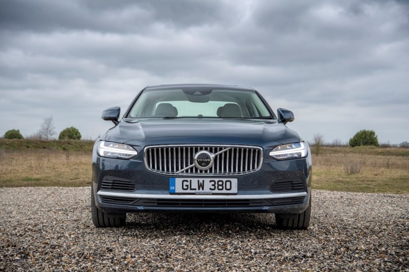 New 2021 Volvo S90 review