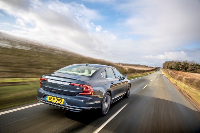 New 2021 Volvo S90 review